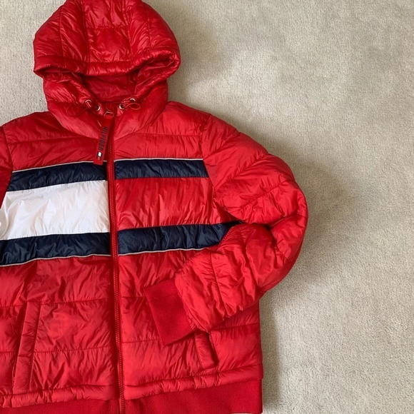 Tommy  Hilfiger sports puffer color block Jacket size L - Picture 1 of 16